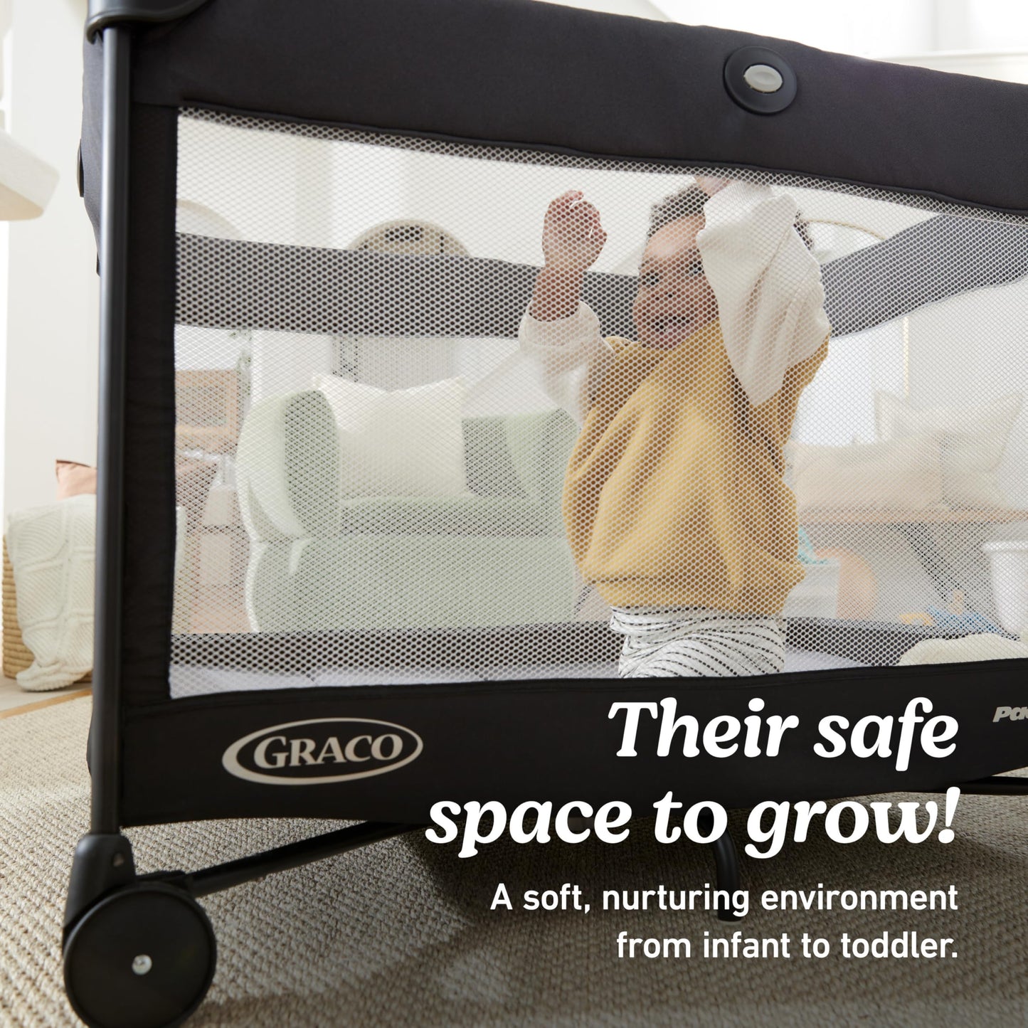 GRACO On The Go Zip Pack 'n Play with Bassinet & Playpen