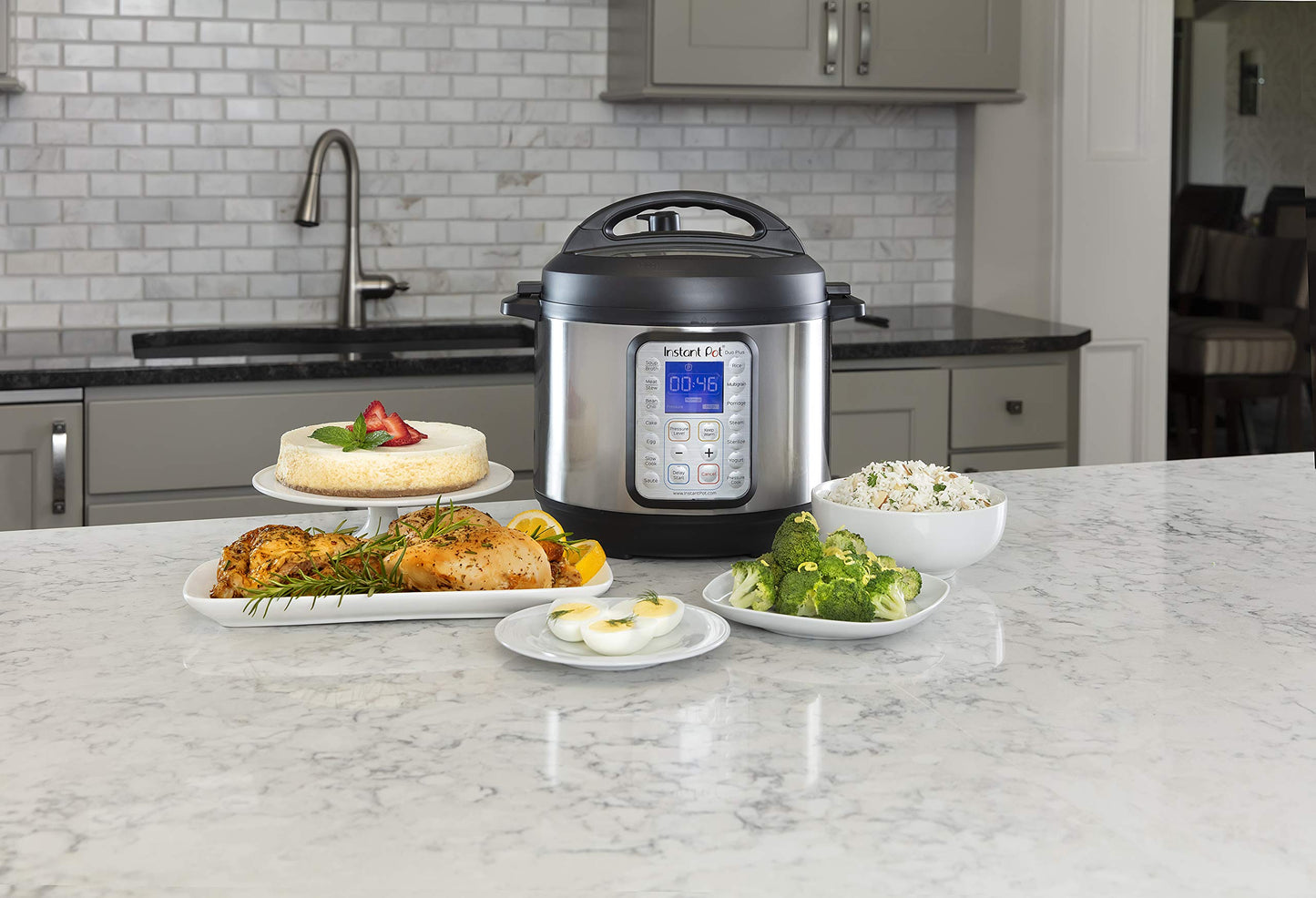 INSTANT POT Duo Plus 9-in-1 Multicooker with App & Recipes