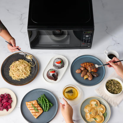 FARBERWARE 0.7 Cu. Ft. Countertop Microwave Oven - 700 Watts